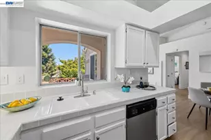67 Mirabelli Cir, San Jose, CA 95134 - Photo 14