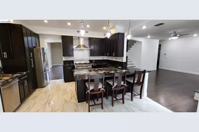 9223 Camden Lake Way, Elk Grove, CA 95624 - Photo 4