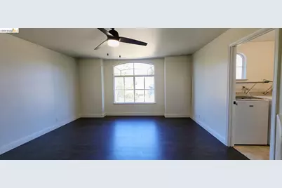 9223 Camden Lake Way, Elk Grove, CA 95624 - Photo 32