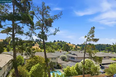 2087 Ascot Dr #124, Moraga, CA 94556 - Photo 10