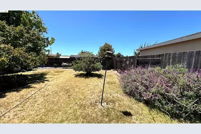 15357 Edgemoor St, San Leandro, CA 94579 - Photo 10