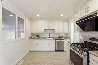 14895 Washington Ave, San Leandro, CA 94578 - Photo 10