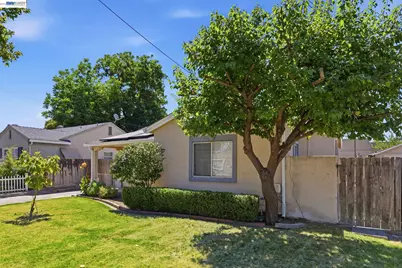 1330 Park St, Stockton, CA 95203 - Photo 2