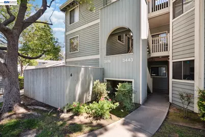 3443 Pepperwood Ter #301, Fremont, CA 94536 - Photo 2