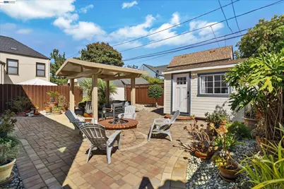 1820 Yale Dr, Alameda, CA 94501 - Photo 36