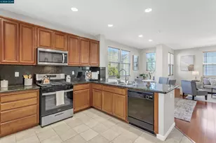 411 Summer Ln, Richmond, CA 94806 - Photo 8