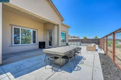 1023 Bridger Dr, Rescue, CA 95672 - Photo 32