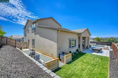 1023 Bridger Dr, Rescue, CA 95672 - Photo 40