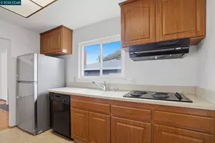 939 Tara Hills Dr, Pinole, CA 94564 - Photo 14
