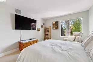 12 Bayside Ct, Richmond, CA 94804 - Photo 18
