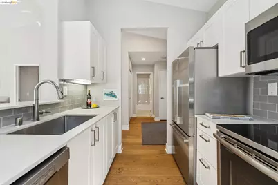 12 Bayside Ct, Richmond, CA 94804 - Photo 14