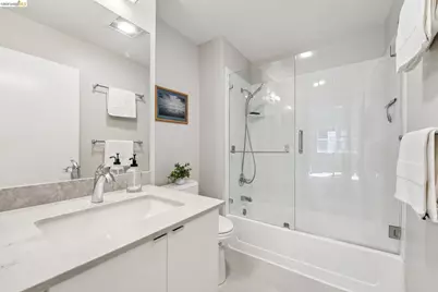 12 Bayside Ct, Richmond, CA 94804 - Photo 26