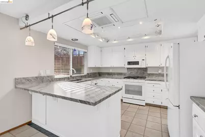 1003 Linda Vista Way, Rio Vista, CA 94571 - Photo 18