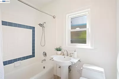2906 Washington St, Alameda, CA 94501 - Photo 30