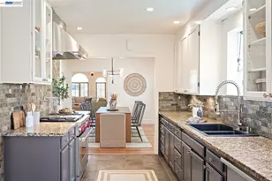 2906 Washington St, Alameda, CA 94501 - Photo 22