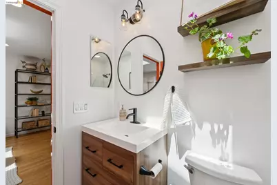 485 55th St, Oakland, CA 94609 - Photo 20