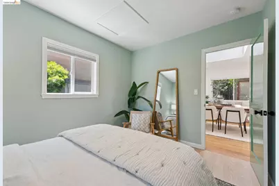 485 55th St, Oakland, CA 94609 - Photo 18