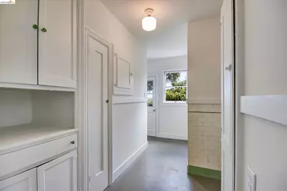 173 Templeton Ave, Daly City, CA 94014 - Photo 14