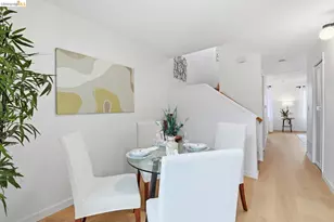 9729 Elmview Dr, Oakland, CA 94603 - Photo 8