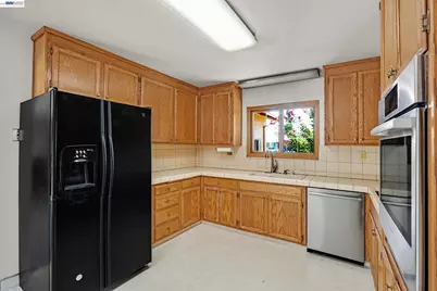 856 Adams Ave, Livermore, CA 94550 - Photo 10