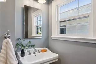 688 31st St, Oakland, CA 94609 - Photo 36
