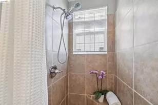 688 31st St, Oakland, CA 94609 - Photo 30