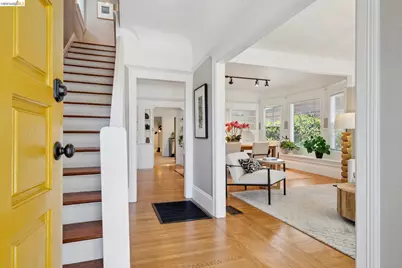 688 31st St, Oakland, CA 94609 - Photo 8