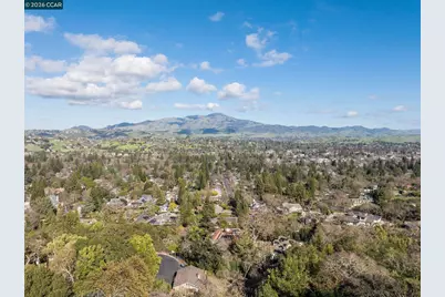 300 Oak View Ter, Danville, CA 94526 - Photo 68
