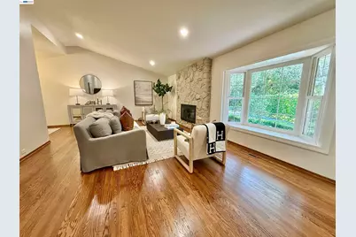 516 Moraga Way, Orinda, CA 94563 - Photo 16