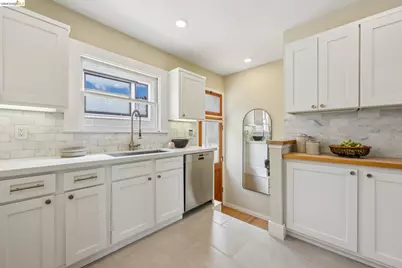 4630 Edgewood Avenue, Oakland, CA 94602 - Photo 24