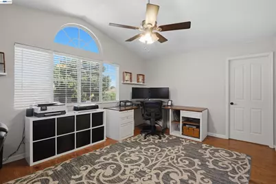 2179 Carol Ann Dr, Tracy, CA 95377 - Photo 42