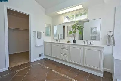 496 Panorama Dr, Benicia, CA 94510 - Photo 36
