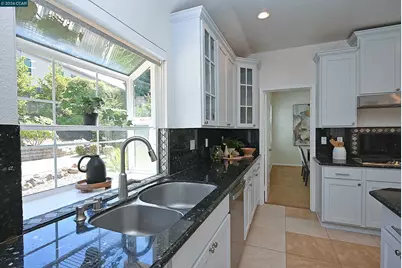 496 Panorama Dr, Benicia, CA 94510 - Photo 16