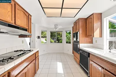 147 Summerset Court, San Ramon, CA 94583 - Photo 6