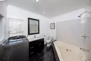 414 12th St, Oakland, CA 94606 - Photo 30