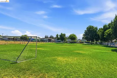 8200 Jantzen Rd #201, Modesto, CA 95357 - Photo 18