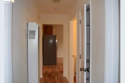 915 Sherman Oaks Dr, San Jose, CA 95128 - Photo 2