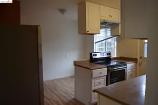 915 Sherman Oaks Dr, San Jose, CA 95128 - Photo 8