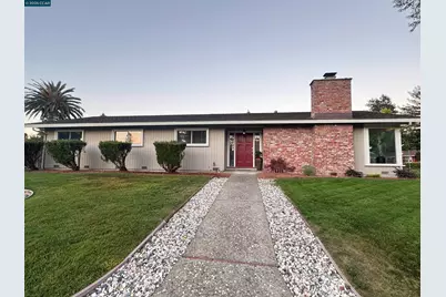 423 Deerfield Dr, Moraga, CA 94556 - Photo 2