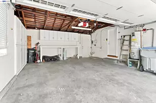 1654 Creek Dr, San Jose, CA 95125 - Photo 28