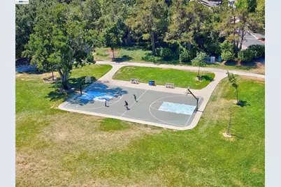 7422 Oxford Cir, Dublin, CA 94568 - Photo 40