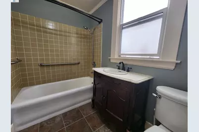 1470 25th Ave, San Francisco, CA 94122 - Photo 12