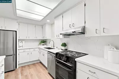 1323 Golden Rain Rd #3, Walnut Creek, CA 94595 - Photo 8