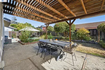 3560 Kirkcaldy St, Pleasanton, CA 94588 - Photo 28