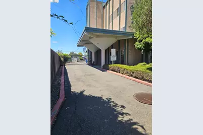 1064 E Street, Hayward, CA 94541 - Photo 4