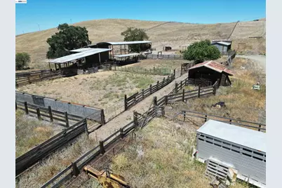 11251 Reuss Rd, Livermore, CA 94550 - Photo 14