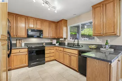 3028 Nuria Ct, San Jose, CA 95111 - Photo 10