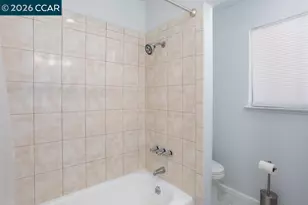 5468 Roundtree Pl, Concord, CA 94521 - Photo 12