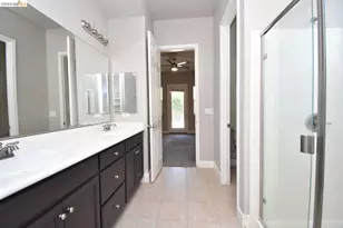 1110 Clearwater Creek Blvd, Manteca, CA 95336 - Photo 20