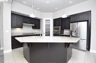1110 Clearwater Creek Blvd, Manteca, CA 95336 - Photo 10